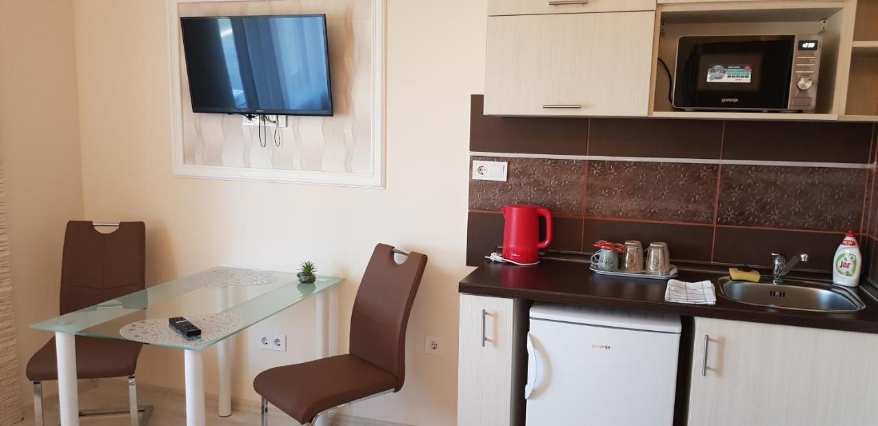 Rozsa Apartmanhaz Aparthotel Сегед Екстериор снимка