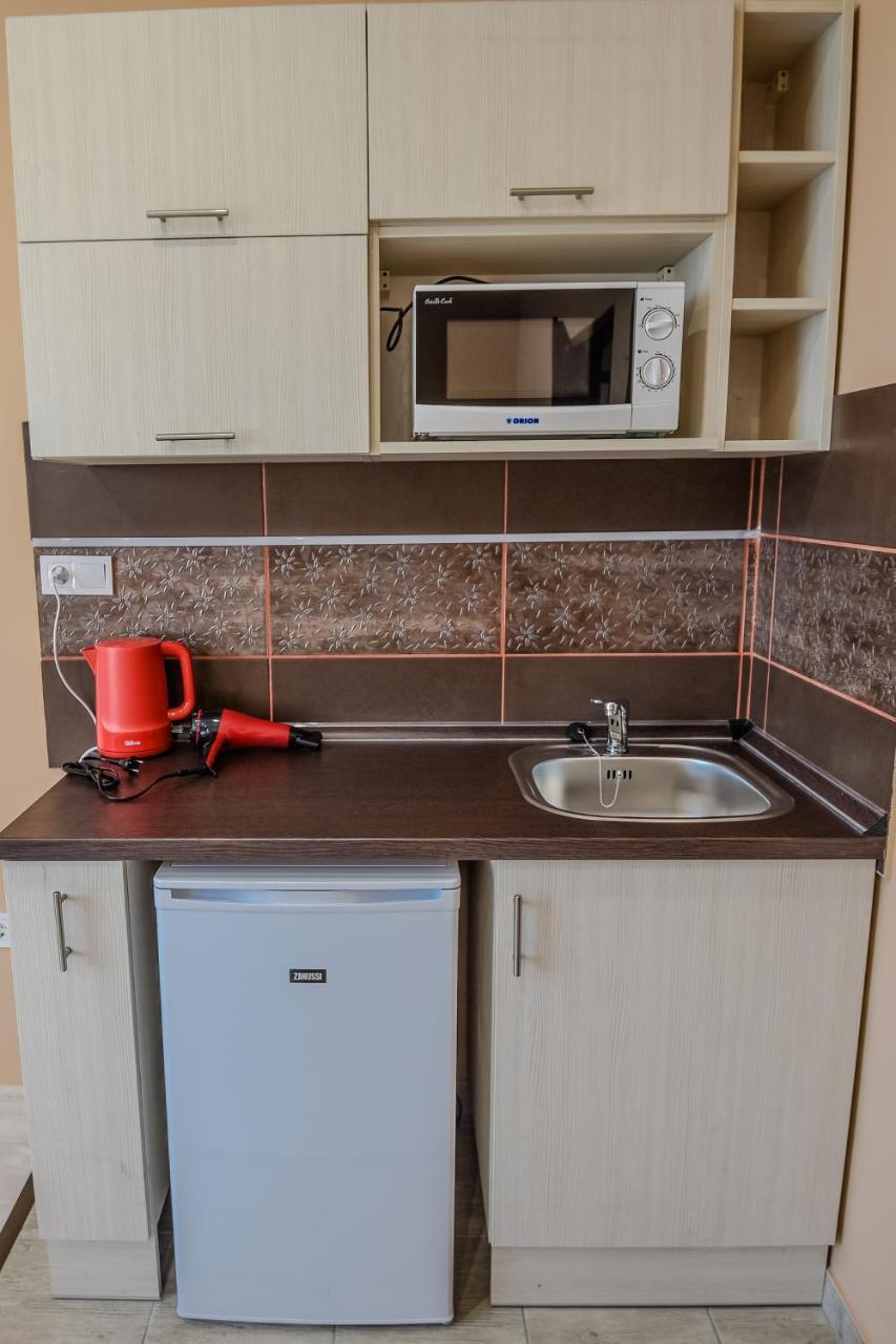 Rozsa Apartmanhaz Aparthotel Сегед Екстериор снимка